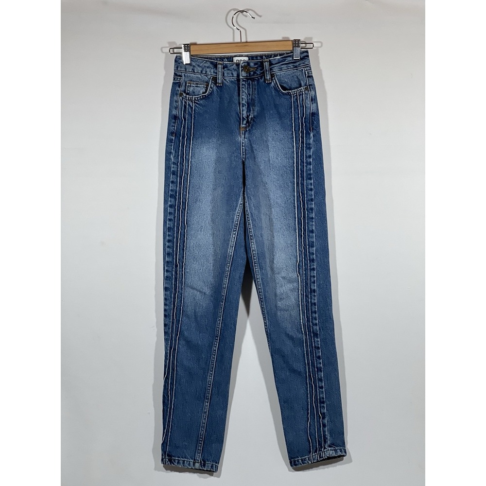 BDG Mom Jeans High Rise Vintage‎ Denim Straight Leg Y2K